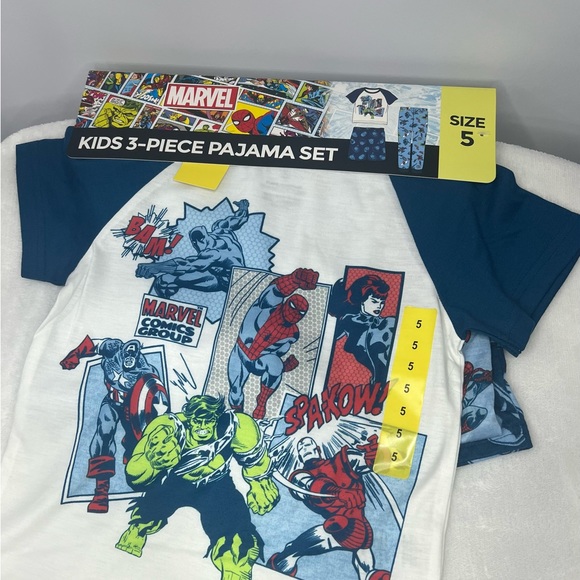 Character Kids' 3-piece Polyester Pajama Set

Marvel Avengers-Blue

Size 
5
6 - Picture 8 of 8